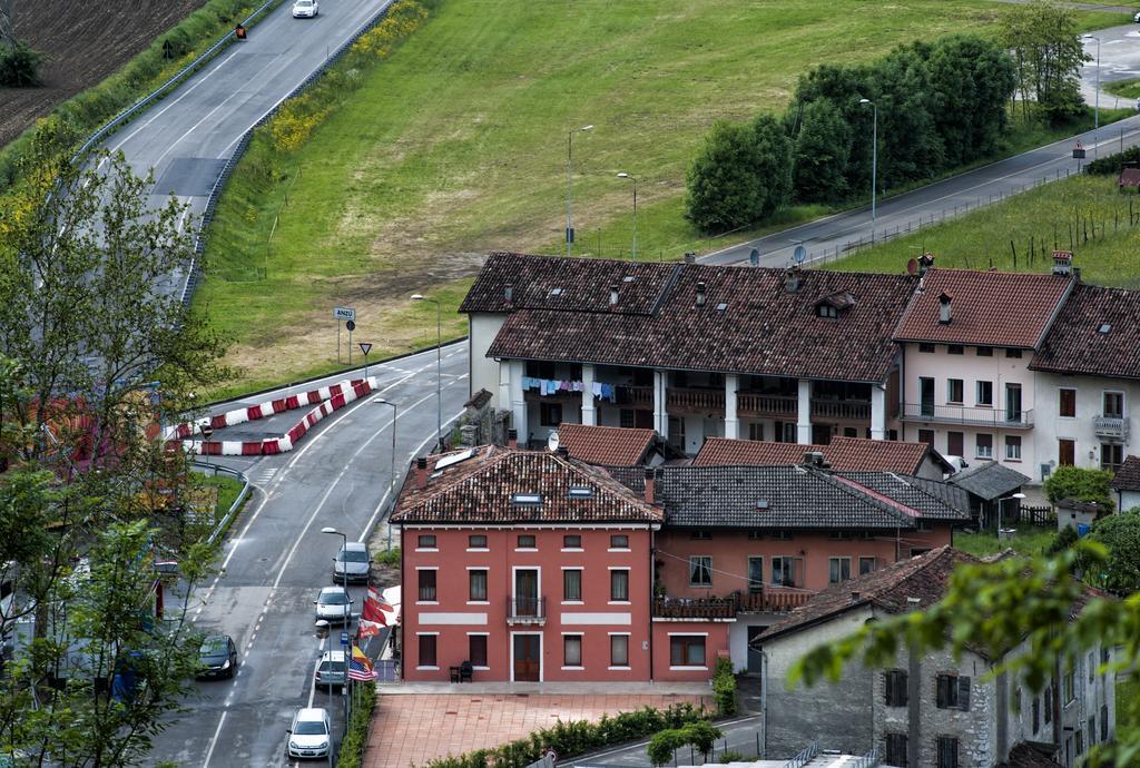 Locanda Del Re Feltre Exterior foto